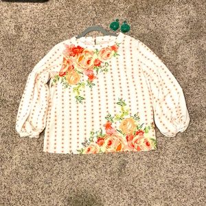 Comfortable long sleeve blouse